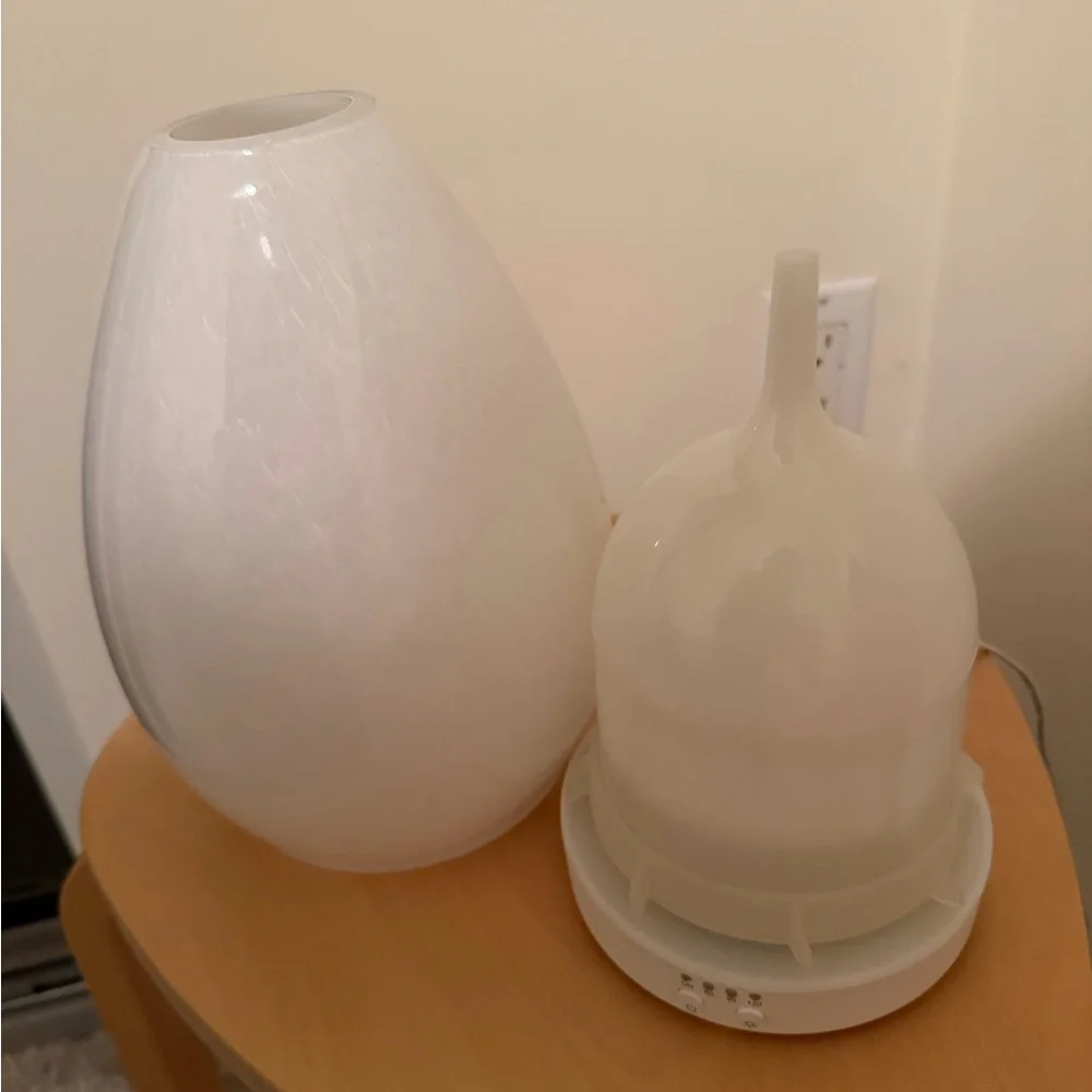 Young Living White Aroma Diffuser